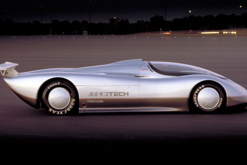 Illustration for article titled The 1987 Oldsmobile Aerotech Was Not Your Great-Grandson's Oldsmobile